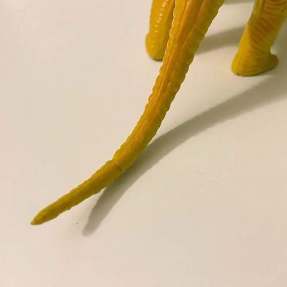 Vintage 1985 Imperial Yellow Red Triceratops Dinosaur 9 in Plastic Toy Figure - Picture 7 of 13